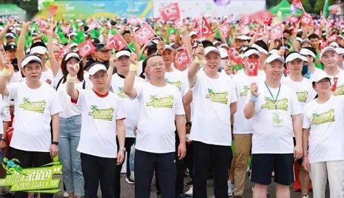 举重奥运冠军王_奥运举重冠军男_奥运举重冠军王一博简介